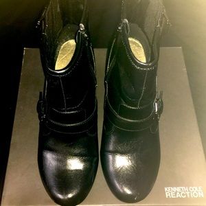 Kenneth Cole Reaction Wedge Boots Size 10M